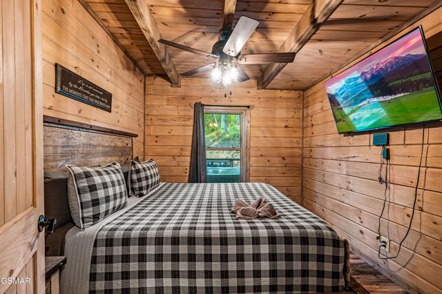 1606 Dove Wing Way, Sevierville, TN 37862