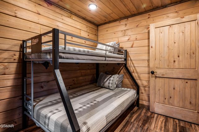 1606 Dove Wing Way, Sevierville, TN 37862