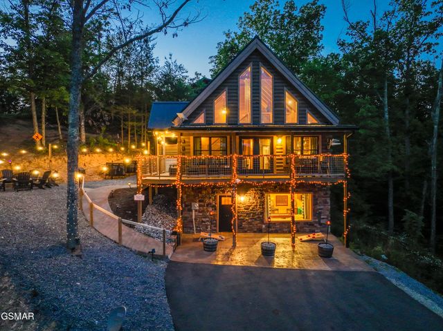 1606 Dove Wing Way, Sevierville, TN 37862