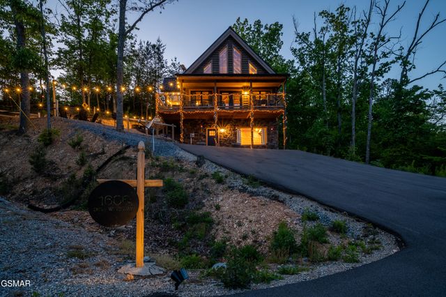 1606 Dove Wing Way, Sevierville, TN 37862
