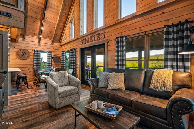 1606 Dove Wing Way, Sevierville, TN 37862