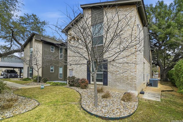 2718 Old Field Dr Apt 1002, San Antonio, TX 78247