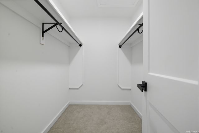 2718 Old Field Dr Apt 1002, San Antonio, TX 78247