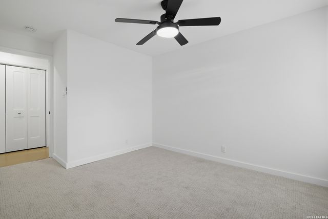 2718 Old Field Dr Apt 1002, San Antonio, TX 78247