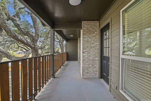 2718 Old Field Dr Apt 1002, San Antonio, TX 78247