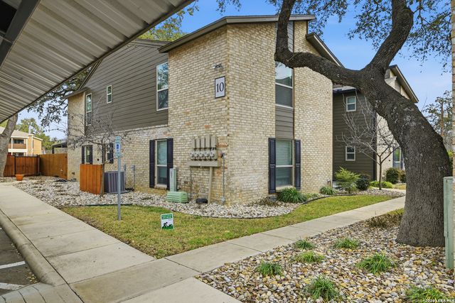 2718 Old Field Dr Apt 1002, San Antonio, TX 78247