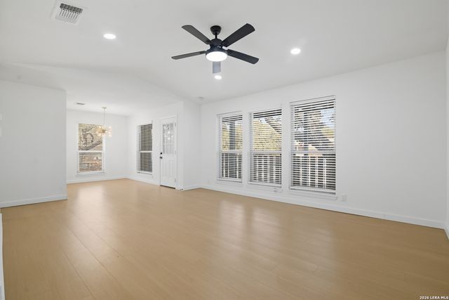 2718 Old Field Dr Apt 1002, San Antonio, TX 78247