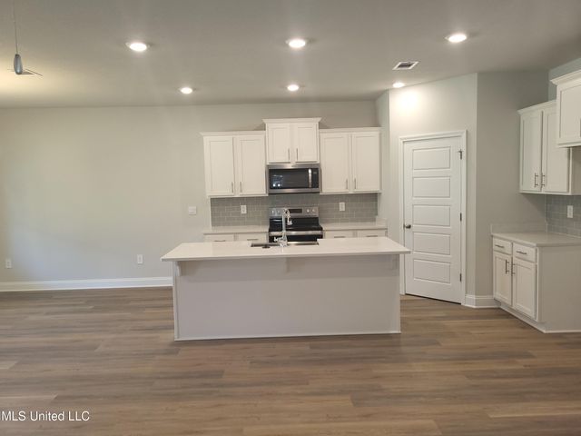 17430 Willow Cove, Saucier, MS 39574
