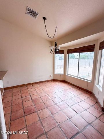 7391 S Camino De La Tierra, Tucson, AZ 85746