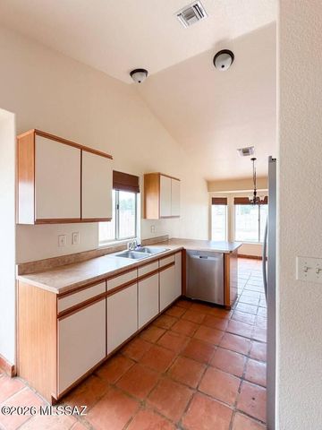 7391 S Camino De La Tierra, Tucson, AZ 85746