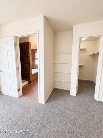 7391 S Camino De La Tierra, Tucson, AZ 85746