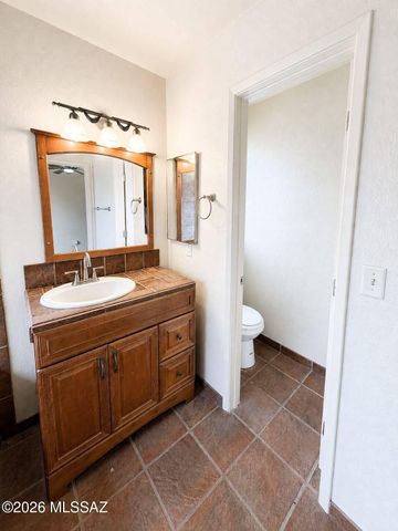 7391 S Camino De La Tierra, Tucson, AZ 85746