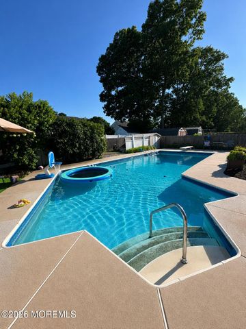 52 Lake Drive, Howell, NJ 07731