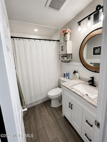 52 Lake Drive, Howell, NJ 07731