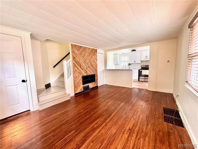 142 Ellen Drive, Cheektowaga, NY 14225