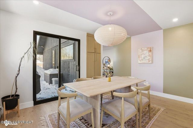 4031 Romanzof Circle, Anchorage, AK 99517