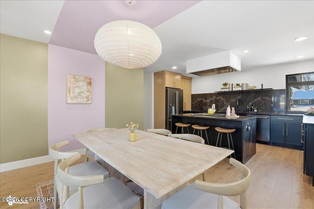 4031 Romanzof Circle, Anchorage, AK 99517