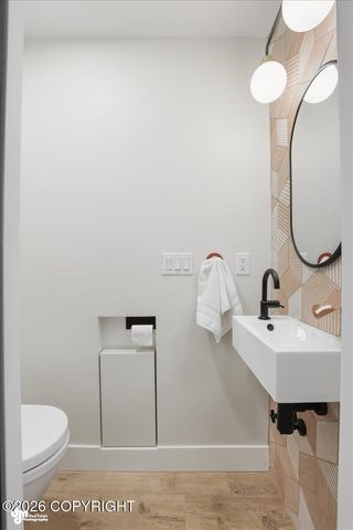 4031 Romanzof Circle, Anchorage, AK 99517