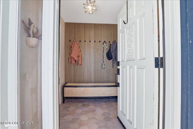 4031 Romanzof Circle, Anchorage, AK 99517