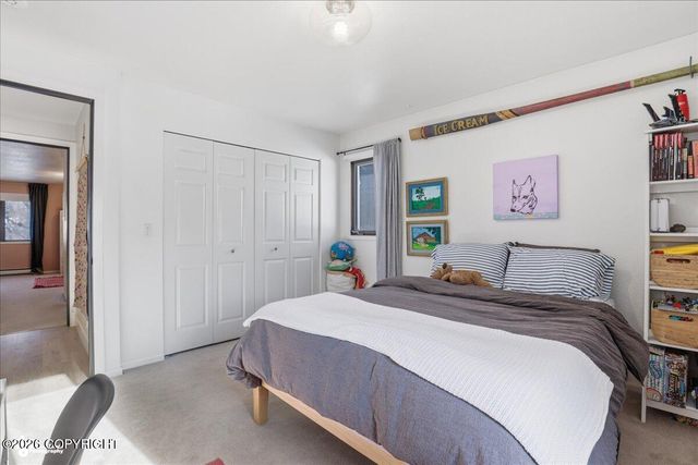 4031 Romanzof Circle, Anchorage, AK 99517