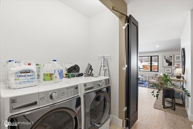 4031 Romanzof Circle, Anchorage, AK 99517