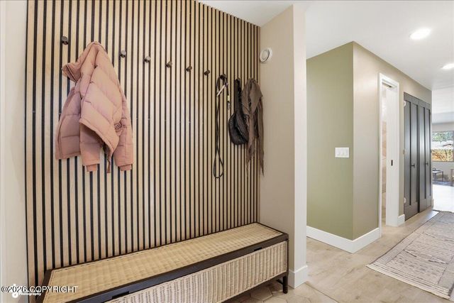 4031 Romanzof Circle, Anchorage, AK 99517