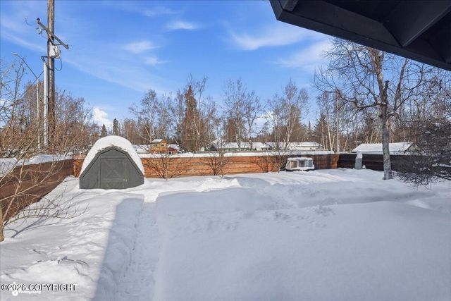 4031 Romanzof Circle, Anchorage, AK 99517