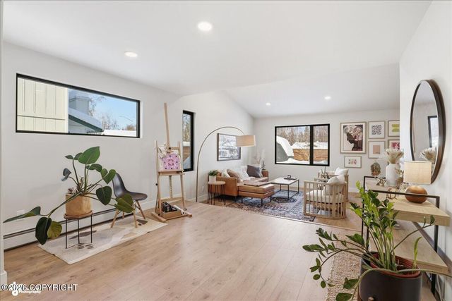 4031 Romanzof Circle, Anchorage, AK 99517