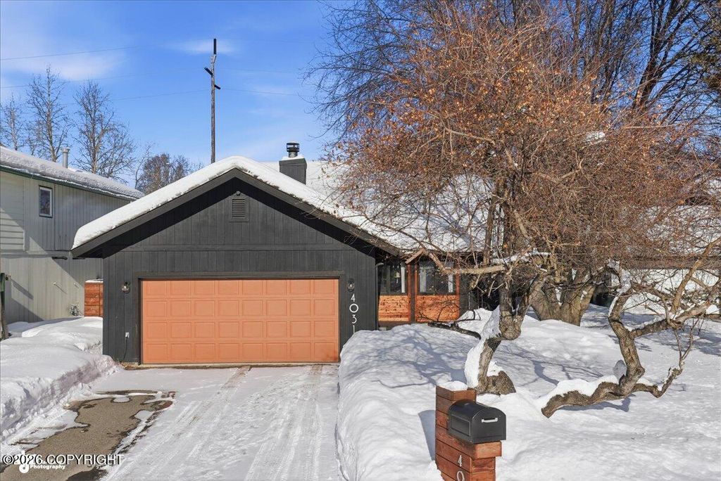 4031 Romanzof Circle, Anchorage, AK 99517