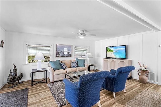 64 Sturbridge LN, Fort Myers, FL 33908