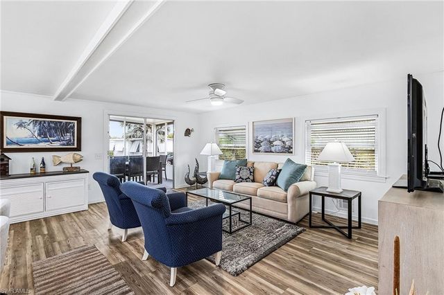 64 Sturbridge LN, Fort Myers, FL 33908