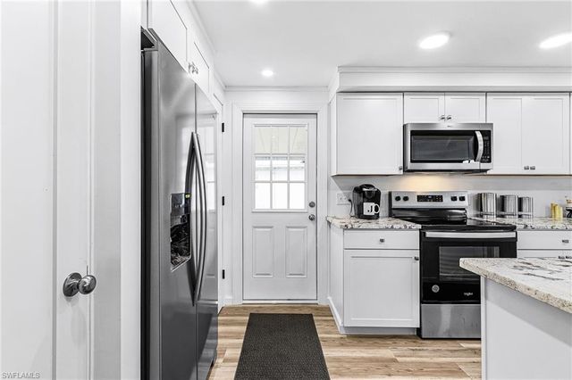 64 Sturbridge LN, Fort Myers, FL 33908