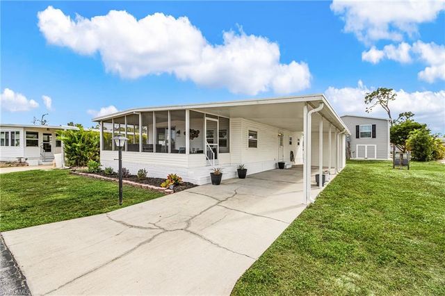 64 Sturbridge LN, Fort Myers, FL 33908