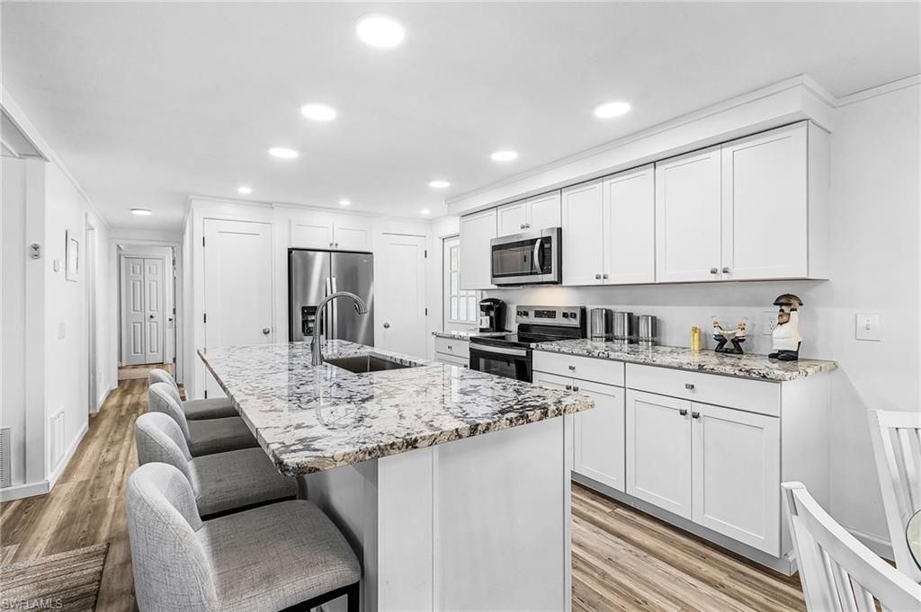 64 Sturbridge LN, Fort Myers, FL 33908