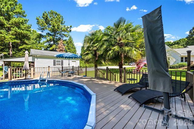 143 Old Limestone Road E, York, SC 29745