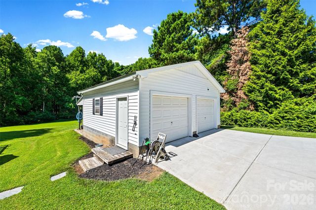 143 Old Limestone Road E, York, SC 29745