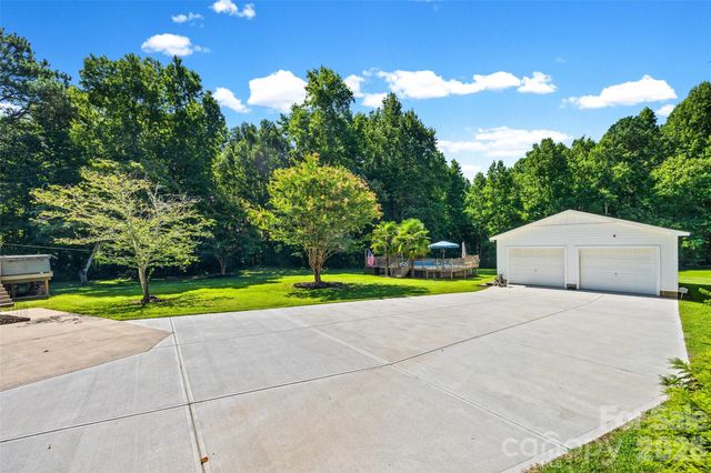 143 Old Limestone Road E, York, SC 29745