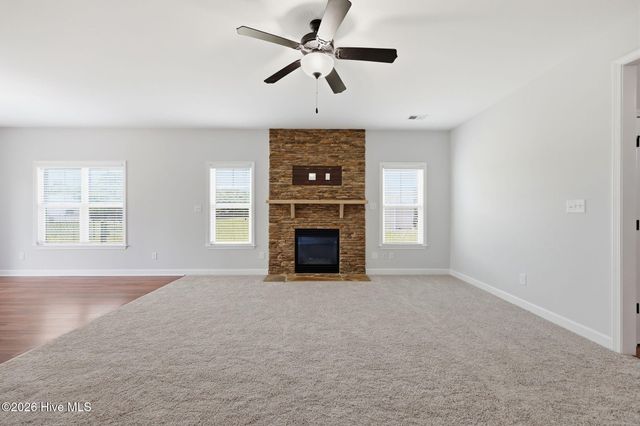 102 E Lake Drive, Goldsboro, NC 27534