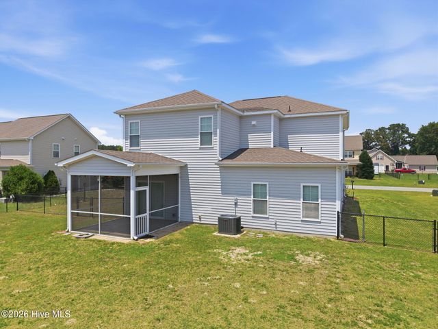 102 E Lake Drive, Goldsboro, NC 27534