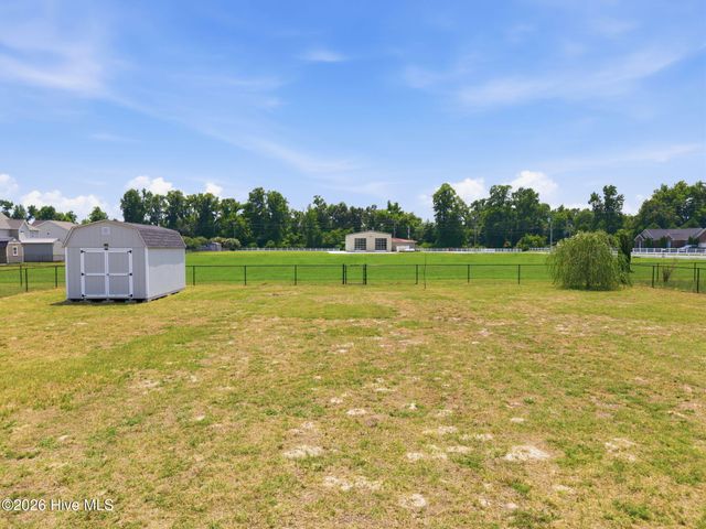 102 E Lake Drive, Goldsboro, NC 27534
