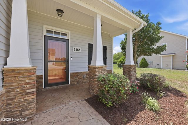 102 E Lake Drive, Goldsboro, NC 27534
