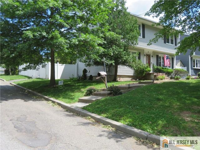 78 6th Avenue, Port Reading, NJ 07064