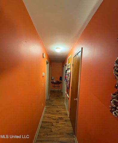 1732 Brookhollow Circle, Jackson, MS 39212