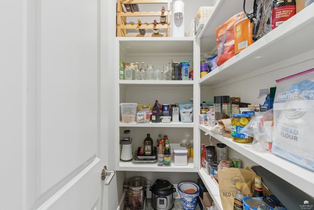 2118 Royal Ridge Circle, Manhattan, KS 66503