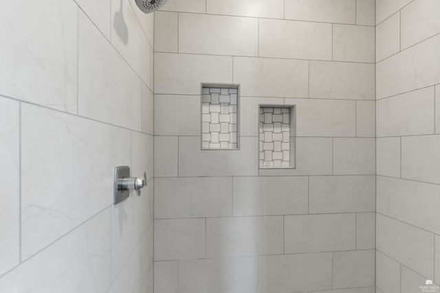 2118 Royal Ridge Circle, Manhattan, KS 66503