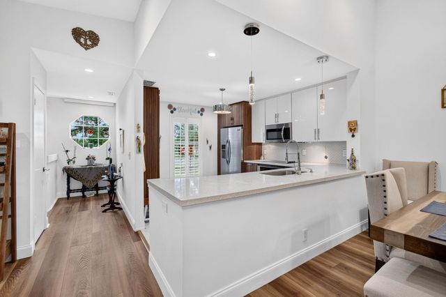 5064 Heatherhill Lane 2208, Boca Raton, FL 33486