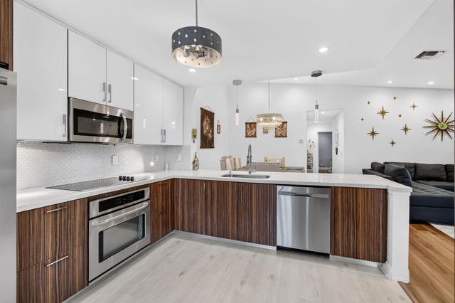 5064 Heatherhill Lane 2208, Boca Raton, FL 33486
