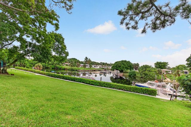 5064 Heatherhill Lane 2208, Boca Raton, FL 33486
