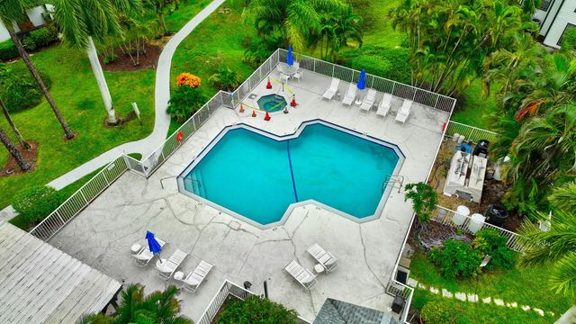 5064 Heatherhill Lane 2208, Boca Raton, FL 33486