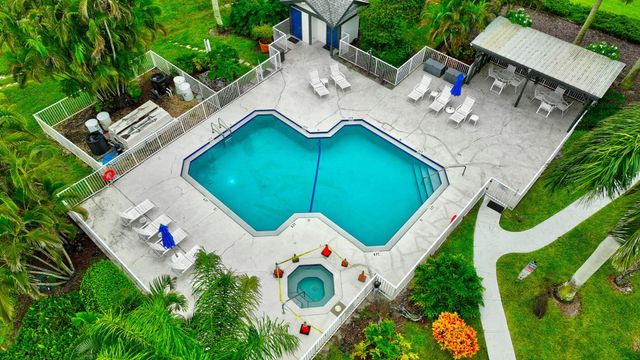 5064 Heatherhill Lane 2208, Boca Raton, FL 33486